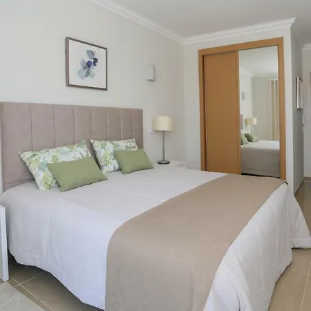 New Modern With Free Access To Spa, Gym And Pool In Boavista Resort, Apartman Lagos