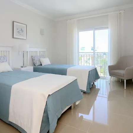 New Modern With Free Access To Spa, Gym And Pool In Boavista Resort, Apartment Lagos