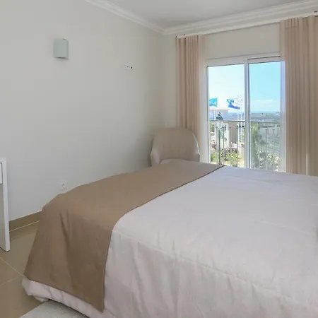 New Modern With Free Access To Spa, Gym And Pool In Boavista Resort,